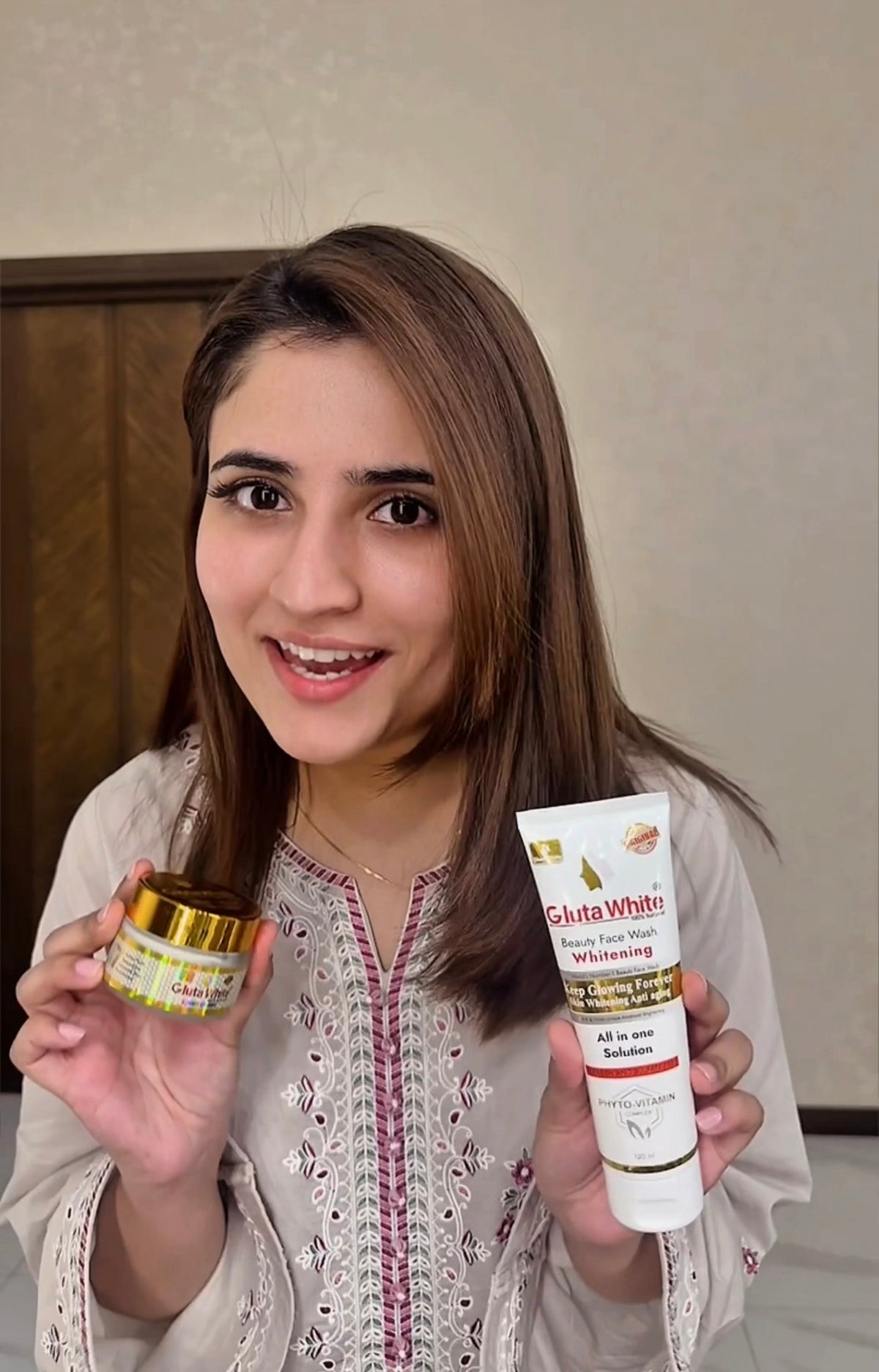 Gluta White® Beauty Facewash
